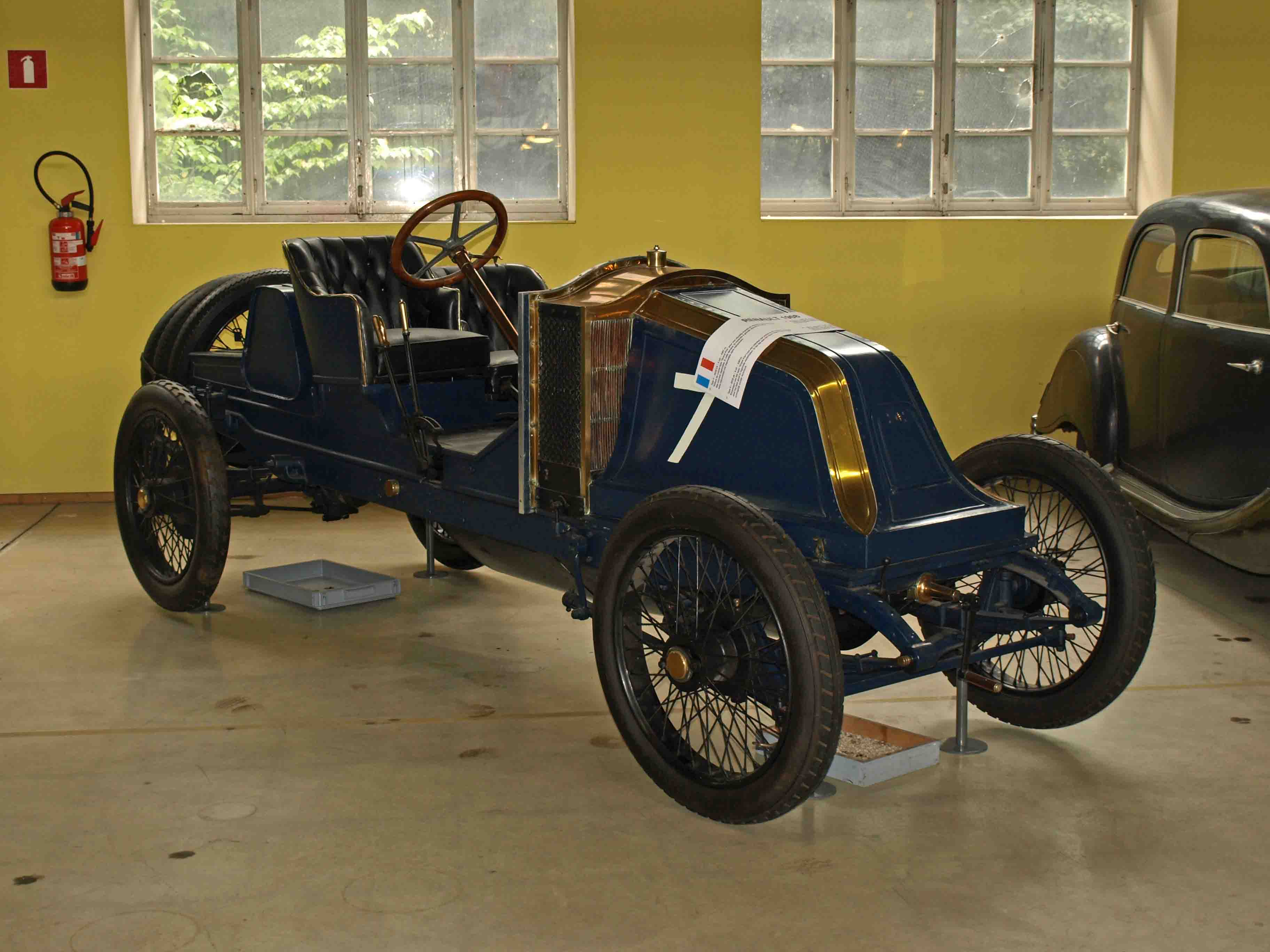 1908 Renault Type V sml.jpg
