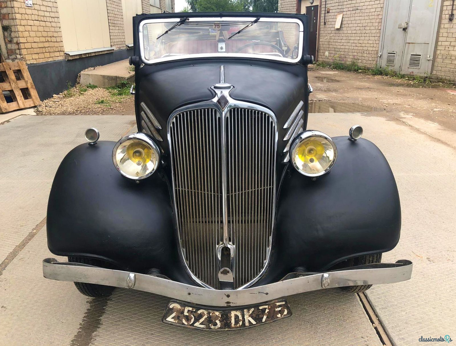 1934-renault-yn4-cabriolet-237.jpg