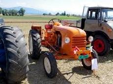 E30 Tractor.jpg